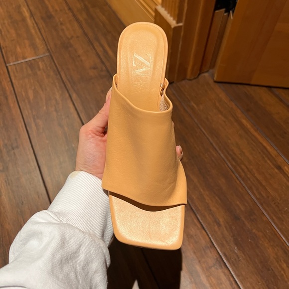 SOFT LEATHER ZARA MULES - Picture 3 of 4